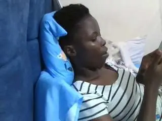 Taliah-petite  live sex cam