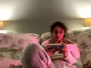 Waltrauddonoso  live sex cam