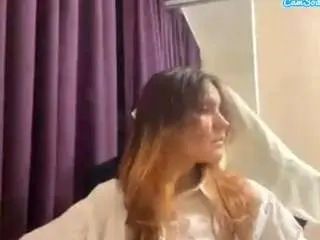 Glaydsdibiasi  live sex cam