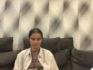 Glaydsdibiasi  live sex cam