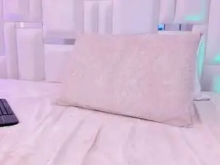 Im-isabella1  live sex cam
