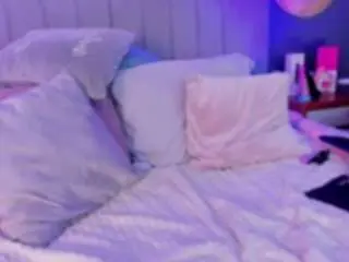 Kim-sttone  live sex cam