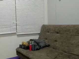 Lili-69  live sex cam