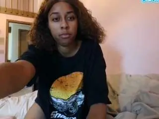 Myahmills  live sex cam