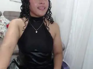 Redveelvet25  live sex cam