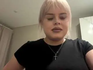 Yangadjutant  live sex cam