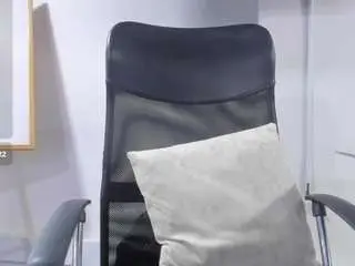 Amy-kiitty  live sex cam