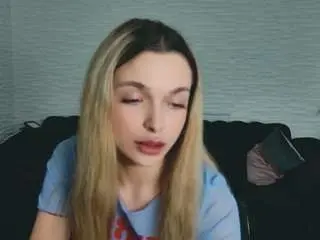 Lannaskyy  live sex cam