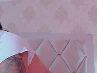 Seleneharrison  live sex cam