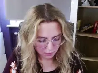 Zoeyfancy  live sex cam