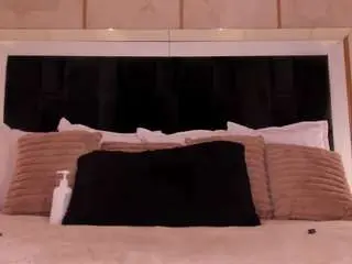 Gretavelvet  live sex cam