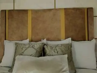 Gretavelvet  live sex cam