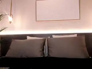 Gretavelvet  live sex cam