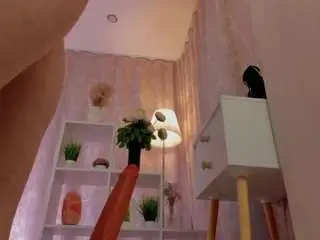 Lea-shadom  live sex cam