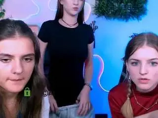 Naomi-perl  live sex cam
