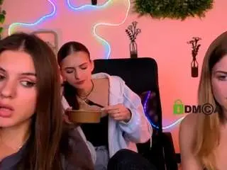Naomi-perl  live sex cam