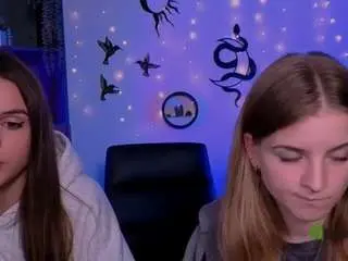 Naomi-perl  live sex cam