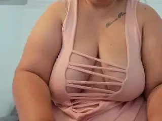 Andrea-curvy1  live sex cam