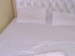 Bustycece  live sex cam