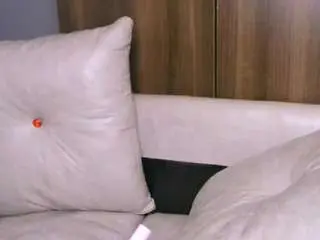 Bustycece  live sex cam