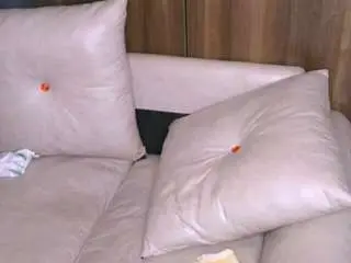 Bustycece  live sex cam