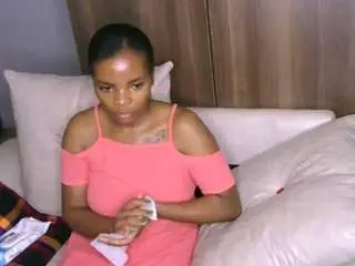 Bustycece  live sex cam