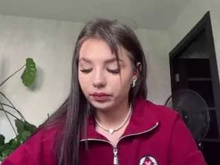 Giuseppinahuba  live sex cam