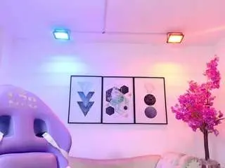Lilamonroee  live sex cam