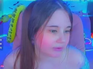 Lolisuccub  live sex cam