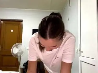 Pennymistrot  live sex cam