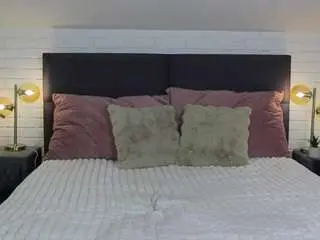 Anita-white  live sex cam