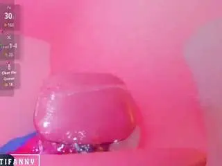 Littletifanny82  live sex cam