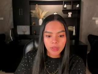 Saphirajames  live sex cam