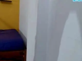 Skinnyverus18  live sex cam