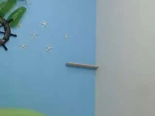 Skinnyverus18  live sex cam