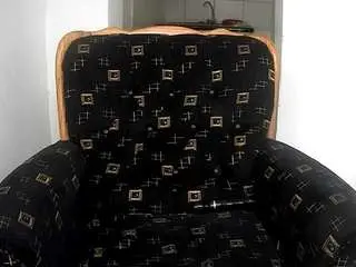 Goldenpussyxoxo  live sex cam