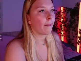 Peachesbella  live sex cam