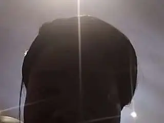 Bronzebaddiexxx  live sex cam