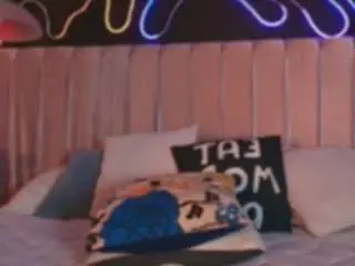 Cute-lily  live sex cam