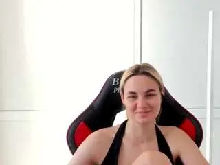 Hazelloveee  live sex cam