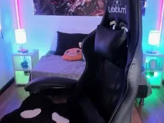 Lucky-leah  live sex cam