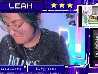 Lucky-leah  live sex cam