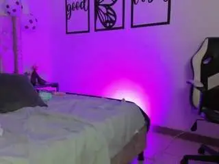 Nicoleemillerr  live sex cam