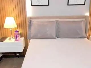 Katty-lorenz  live sex cam