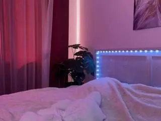 Mackenzie-foy  live sex cam