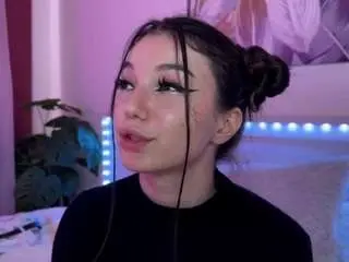 Mackenzie-foy  live sex cam
