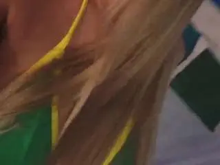 Mavis-willis  live sex cam