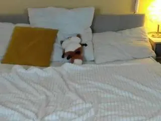 Mavis-willis  live sex cam