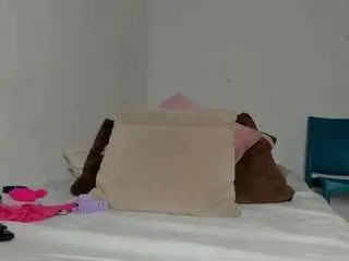 Maya-graham  live sex cam