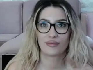 Meganblaze  live sex cam